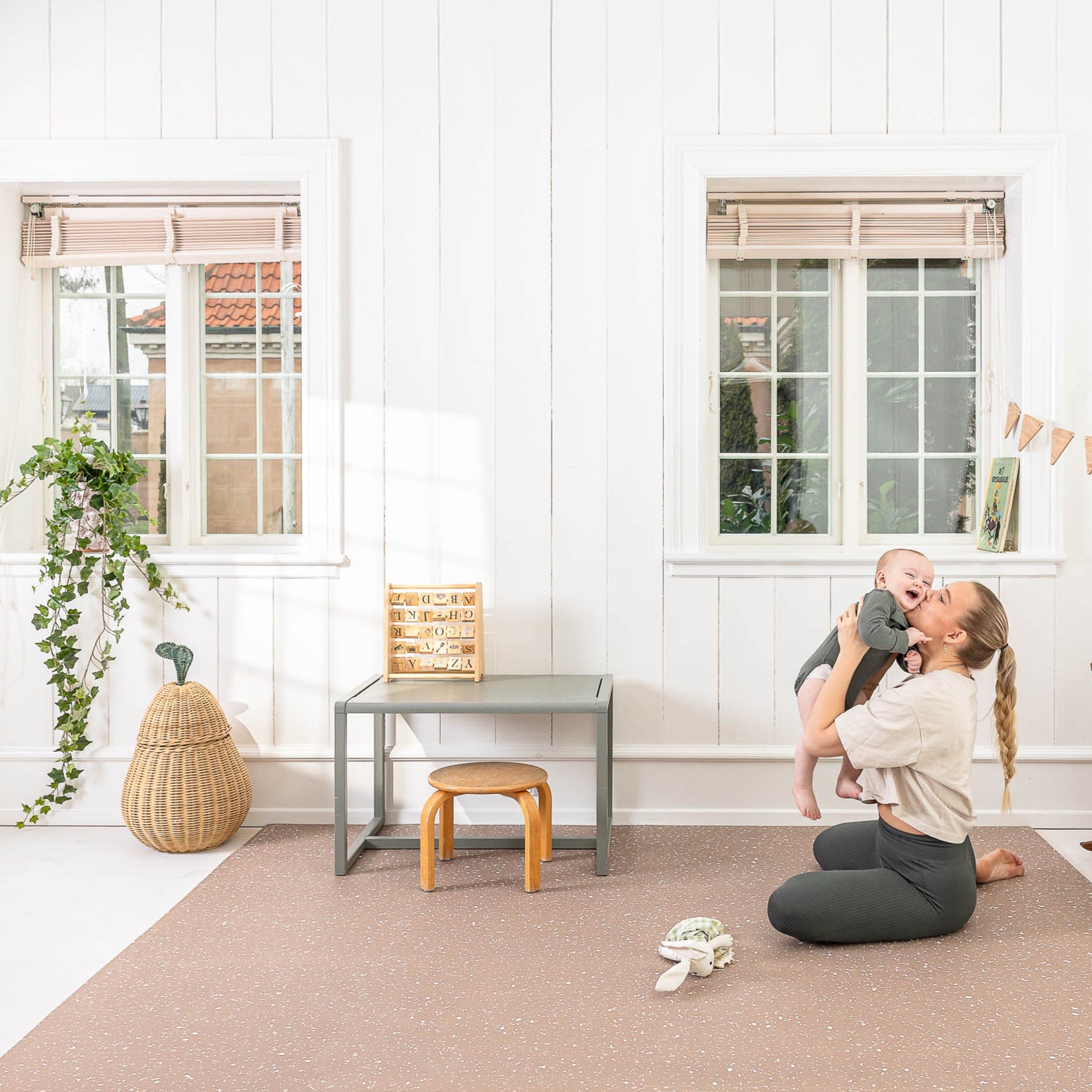 Terrazzo Play Mat Mocha